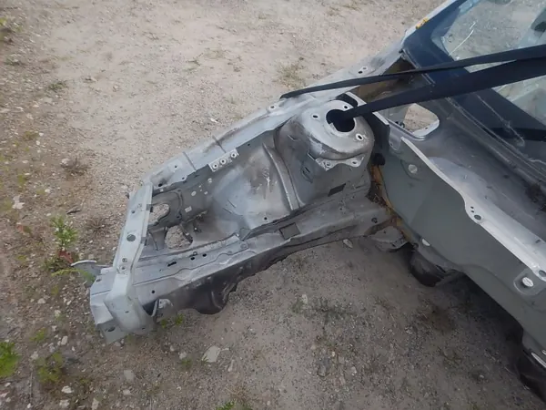 VOLVOV70IIŚCIANA framkvartspanel begagnad image 3