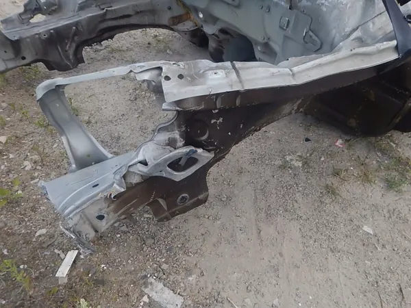 VOLVOV70IIŚCIANA framkvartspanel begagnad image 5