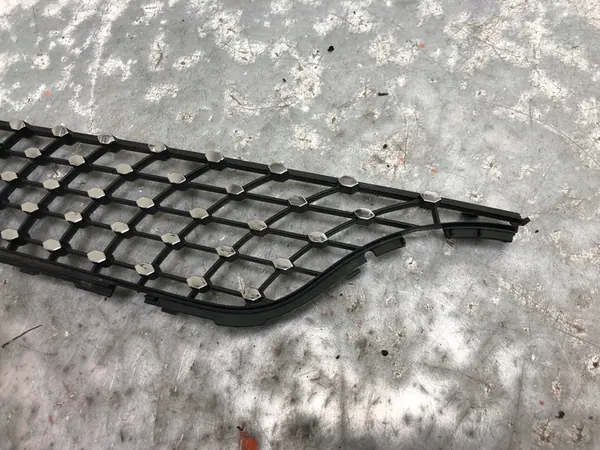 Griglia destra Mercedes W253 X253 A2538881400 image 2