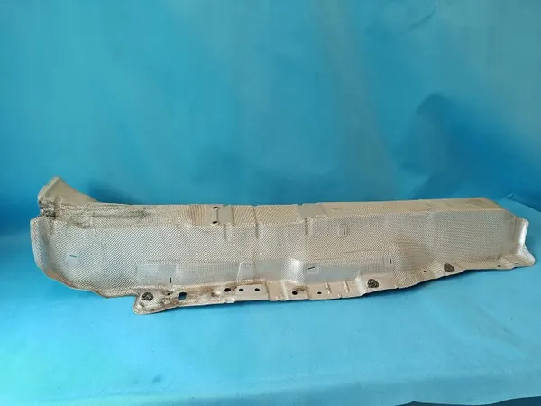 OEM 5QF825661C Tunnel Hitteschild voor VW Tiguan II image 4