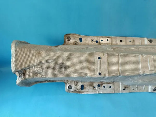 OEM 5QF825661C Tunnel Hitteschild voor VW Tiguan II image 7