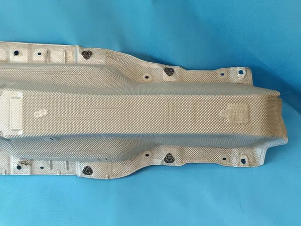 OEM 5QF825661C Tunnel Hitteschild voor VW Tiguan II image 8