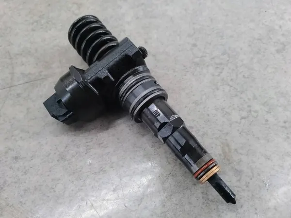 Injecteurs OEM 038130073AG pour Audi A3 8P1 1.9TDI image 4