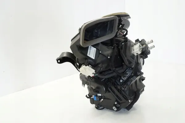 Ford OE Lämmityspuhallin OEM GN11-19B555-ECD Käytetty image 3