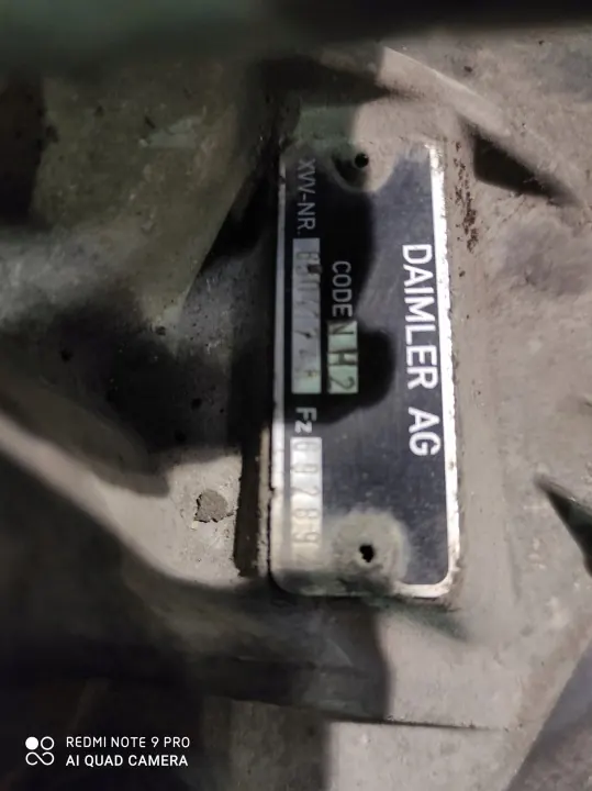 Support de Pompe Mercedes Actros OEM 65041748 image 2