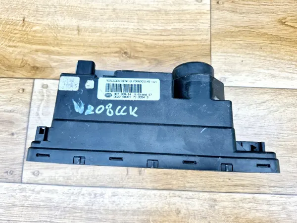 Bomba de travamento central OEM 2088001148 para Mercedes-Benz image 2