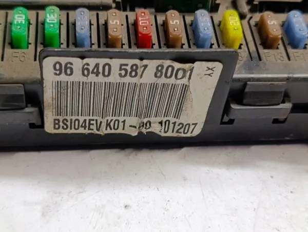 Module Confort OEM 9664058780 pour Citroen Berlingo image 5