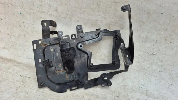 Base de montage OEM JX61-12A692-AD Ford Focus IV image 2