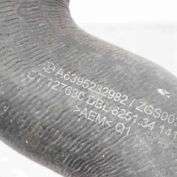 Linker Intercooler Slang Mercedes-Benz Vito (W639) OEM image 3