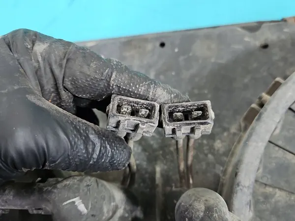 Kylarrubrik VW Transporter T4 2.5 TDI image 5