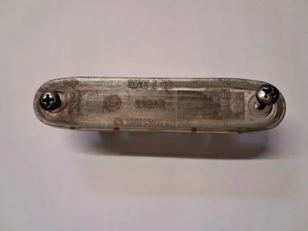 Feu de plaque OEM 2018200156 pour Mercedes W201/W123 image 2