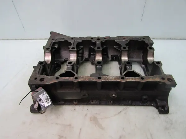 Bloc moteur OEM 8200726712 pour Master 2.5 DCI image 2