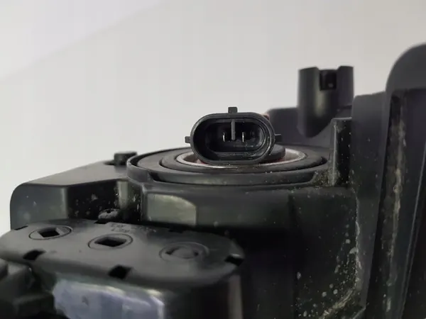 KIA CEED III Farol de Neblina Direito 92202J7000 image 6