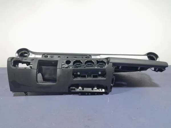 Painel Mercedes A W177 OEM Lochow-323846- image 2