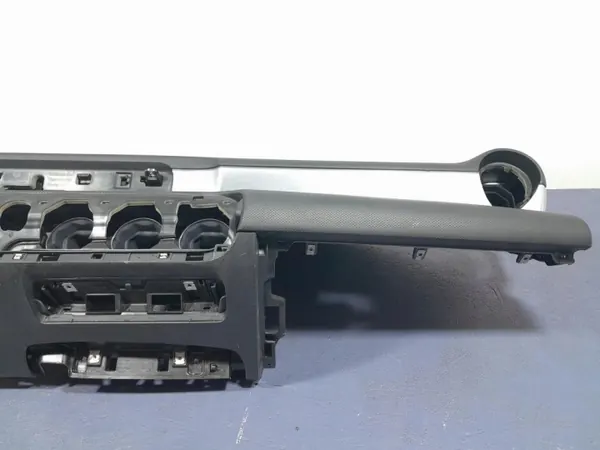 Painel Mercedes A W177 OEM Lochow-323846- image 3