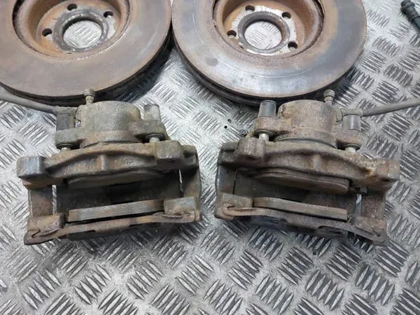Käytetyt Jarrulevyt & Palat Etu Ford Mondeo MK4 image 4