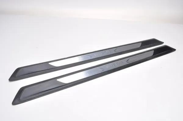 Ensemble de garniture BMW F21 F22 7345104 7305881 image 1