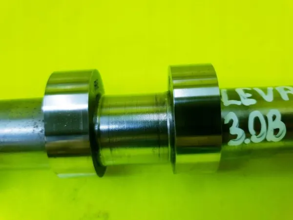 Árvore de cames direito escape OEM 327333RH Maserati image 5