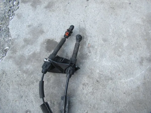 DACIA DUSTER I LIFT 1.6 16V SCE Vaihdekeppi 341088903R image 3