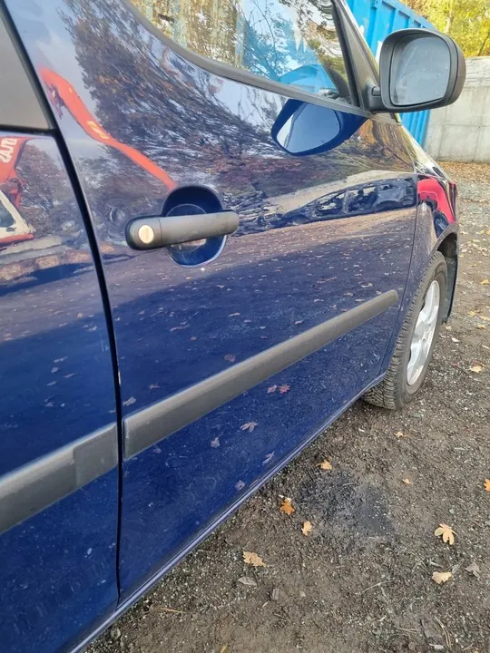 Höger framsida dörr SKODA ROOMSTER 06-10 4711 image 3