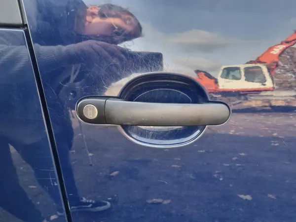 Höger framsida dörr SKODA ROOMSTER 06-10 4711 image 5