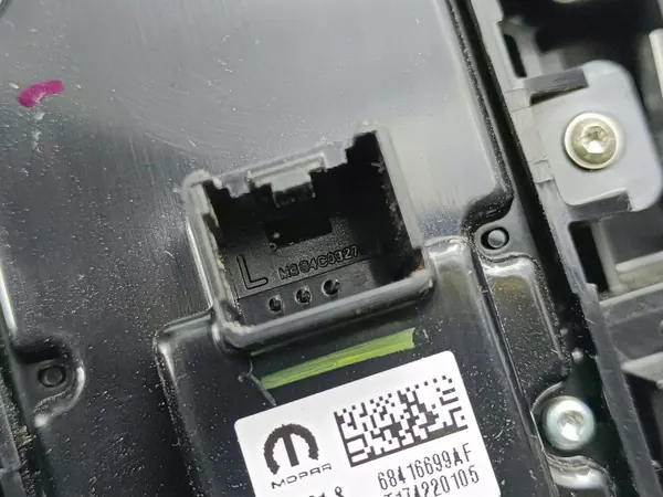 Jeep Versnellingspook OEM T00482092007540 - Gebruikt image 9
