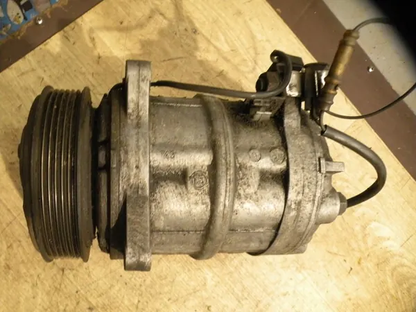 Compressore aria condizionata Volvo OE 9171345 image 3