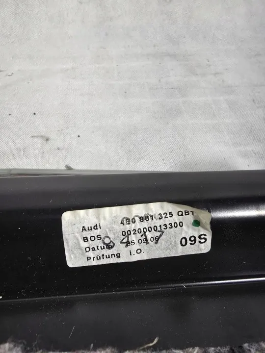 Gebrauchte Audi OE Fensterrollo OEM 4E0861325 image 5