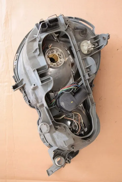 MERCEDES W210 FAROL DIANTEIRO ESQUERDO XENON image 4