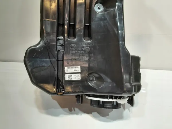 Audi AdBlue-tank & Pomp OEM 4M0131878BC Gebruikt image 8