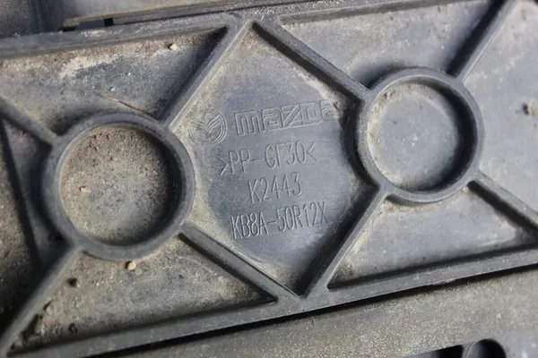Mazda OE KB8A-50R12X Rejilla de Admisión de Aire image 5