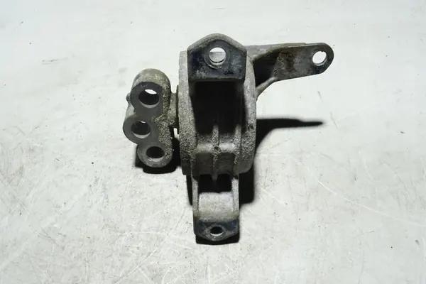 Moottorin tuki oikea OPEL ASTRA H 1.6L 2008 image 2