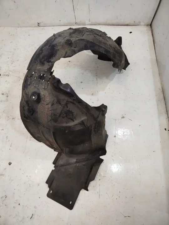 Mercedes W205 Etu vasen lokasuoja OEM A2056912900 image 2