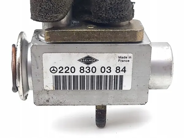 Mercedes Vito Viano W639 värmekärna AC OEM 2208300384 image 4
