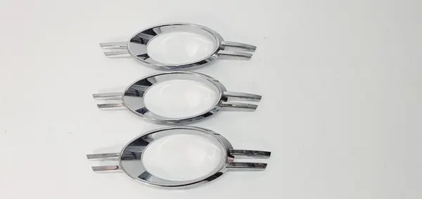 MERCEDES C-KLASA W204 Parachoques Delantero Derecho Cromado OEM A2048851474 image 2