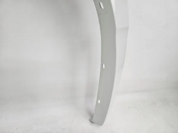 BMW X2 F39 M Package Takasuoja vasen OEM 8069163 image 7