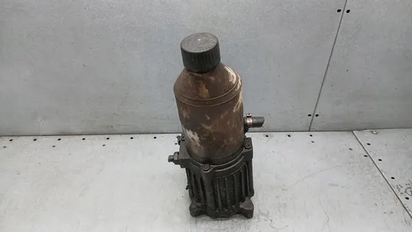 Bomba de direção assistida Opel Astra G 1.6B 98R 554552 image 2