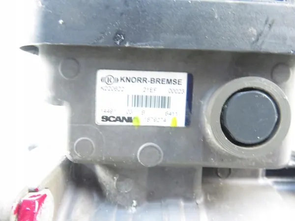 Scania R Ventil OEM 1879274 - Gebrauchter Zustand image 4