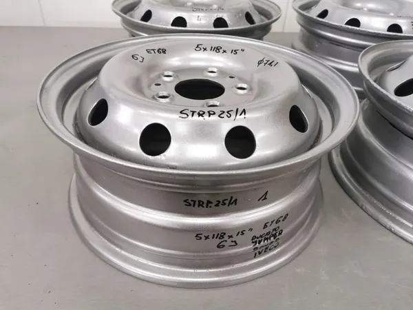 Stahlfelge Fiat 6.0" x 15" 5x118 ET -68 image 3