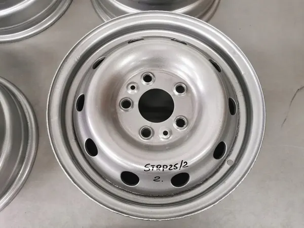 Stahlfelge Fiat 6.0" x 15" 5x118 ET -68 image 5