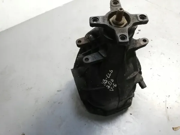 Begagnad bakre differential MERCEDES-BENZ CLS C218 3.0L Diesel 2011 image 2