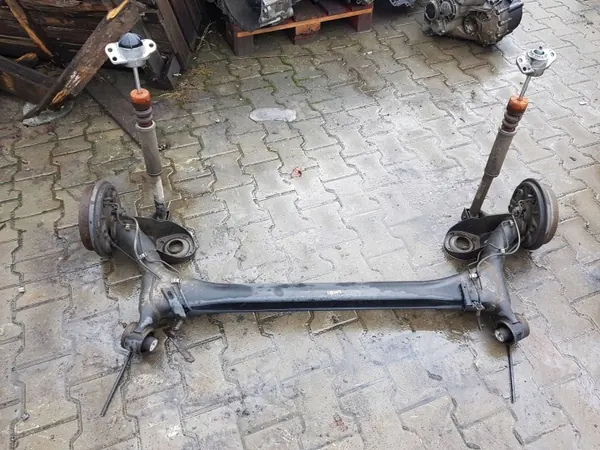 Travesaño suspensión trasera OEM TOC50110 para SEAT Ibiza image 2