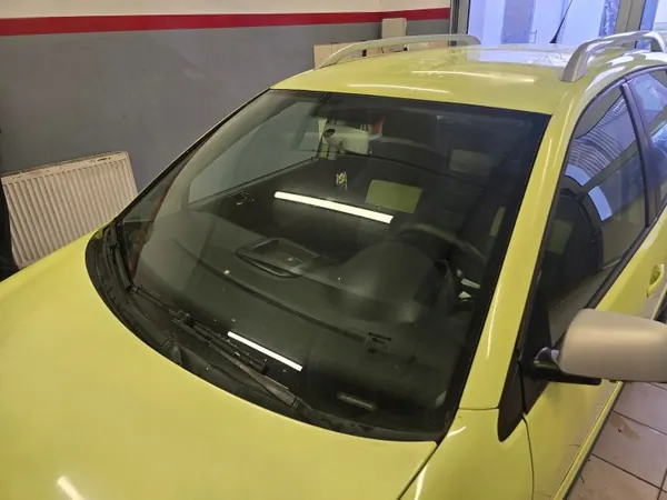 Para-brisa dianteiro usado OEM SZYBA PRZÓD VW Polo Cross image 3