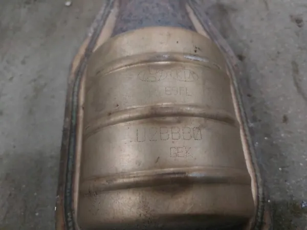 Catalyseur Complet OEM U2BBB0 pour Kia Proceed image 10