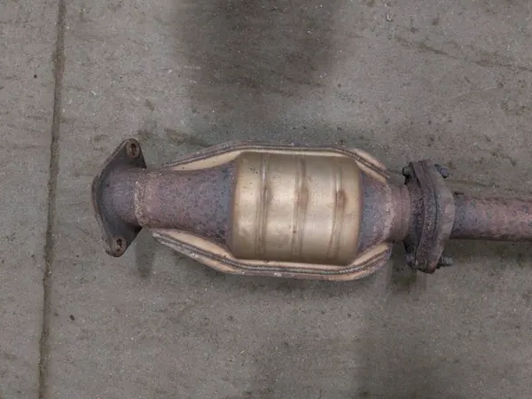 Catalyseur Complet OEM U2BBB0 pour Kia Proceed image 6