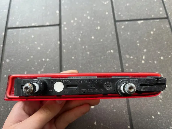 Luz de Parada Adicional Volkswagen OE 7E0945097F image 3