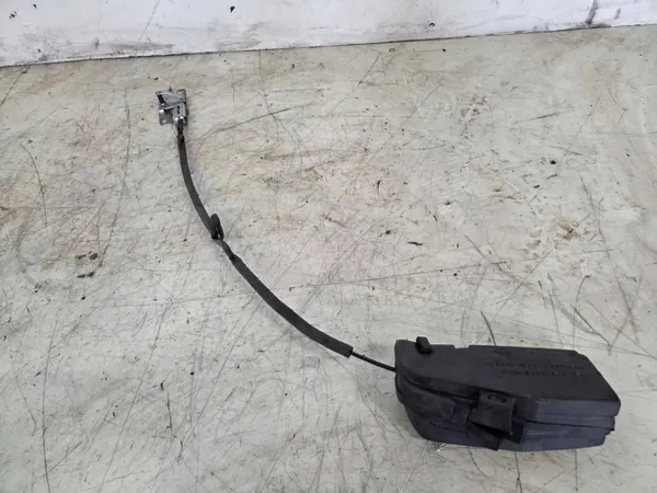 Audi A8 D3 2005 Fecho Porta-Malas OEM XRA4757 image 2