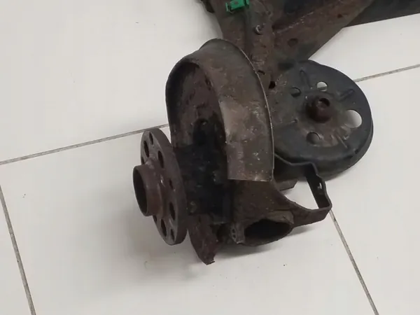OEM 3B0927807C Hinterachsträger für Volkswagen Passat B5.5 image 3