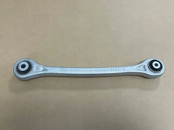 Braccio di Controllo Posteriore Destro AUDI A6 A7 Q7 4M0505292F image 2