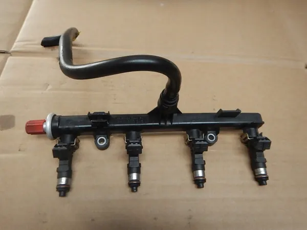 FIAT 500L 1.4 16V 95 CV Rail Inyección OEM 0280158199 image 2